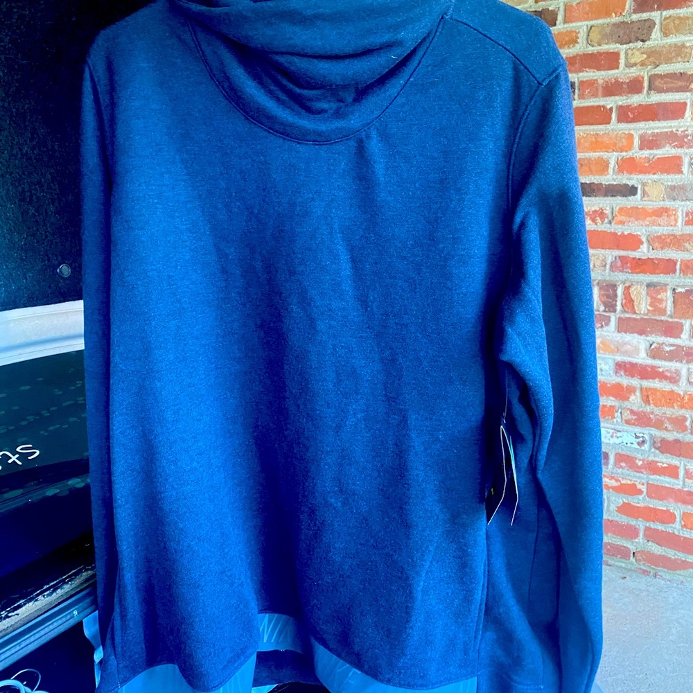 NWT Nike Long Sleeve Top